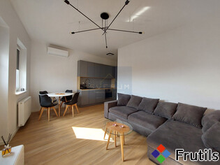 [Oferta M3 wynajem/centrum/nowy blok/z garażem]