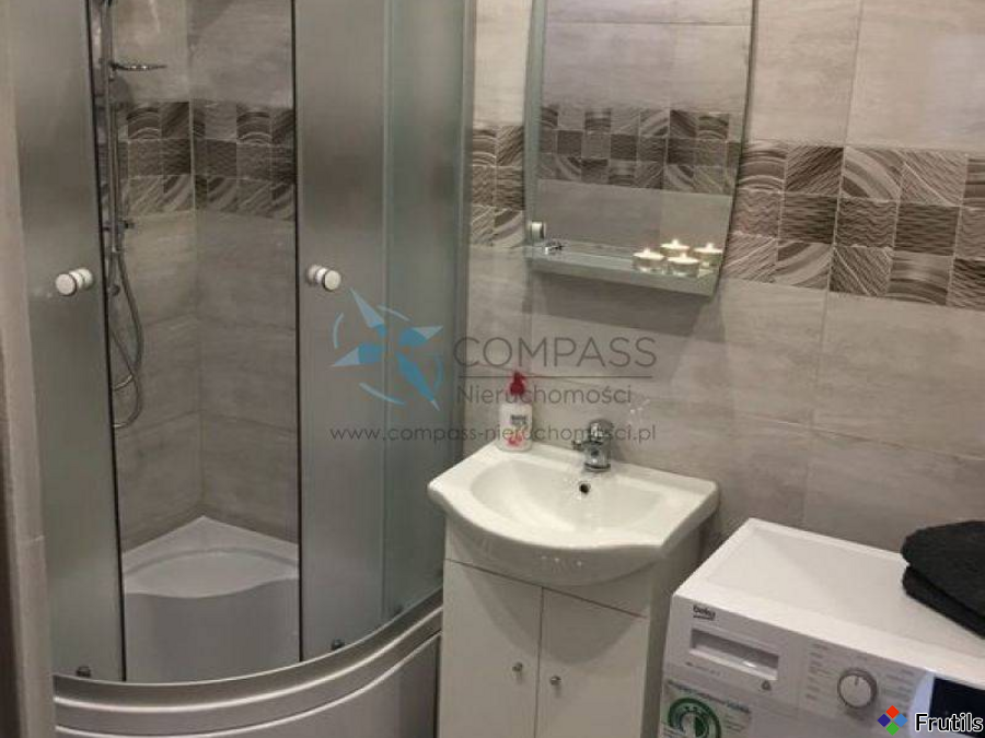 Jasny,przytulny,urządzony pokój ok.10m2 – zdjęcie 7 z 7