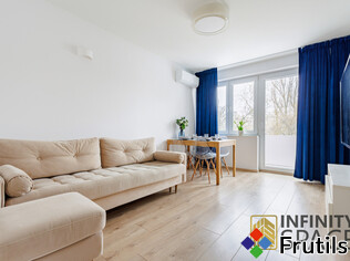 [Oferta 3 pokoje | Po Generalnym Remoncie | A/C | Parking]