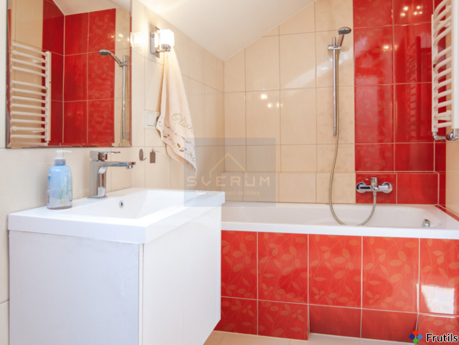 Komfortowy dom 233 m² z ogrodem przy rzece. – zdjęcie 3 z 20