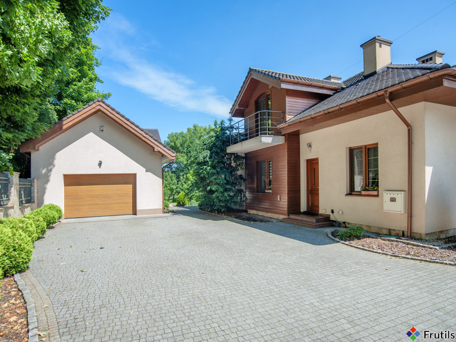 Komfortowy dom 233 m² z ogrodem przy rzece. – zdjęcie 20 z 20