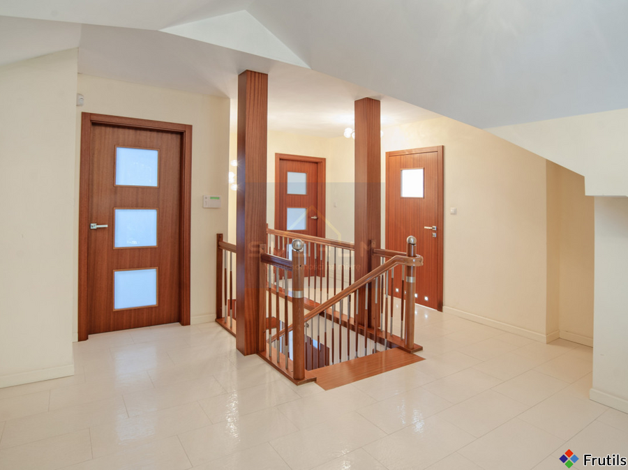 Komfortowy dom 233 m² z ogrodem przy rzece. – zdjęcie 15 z 20