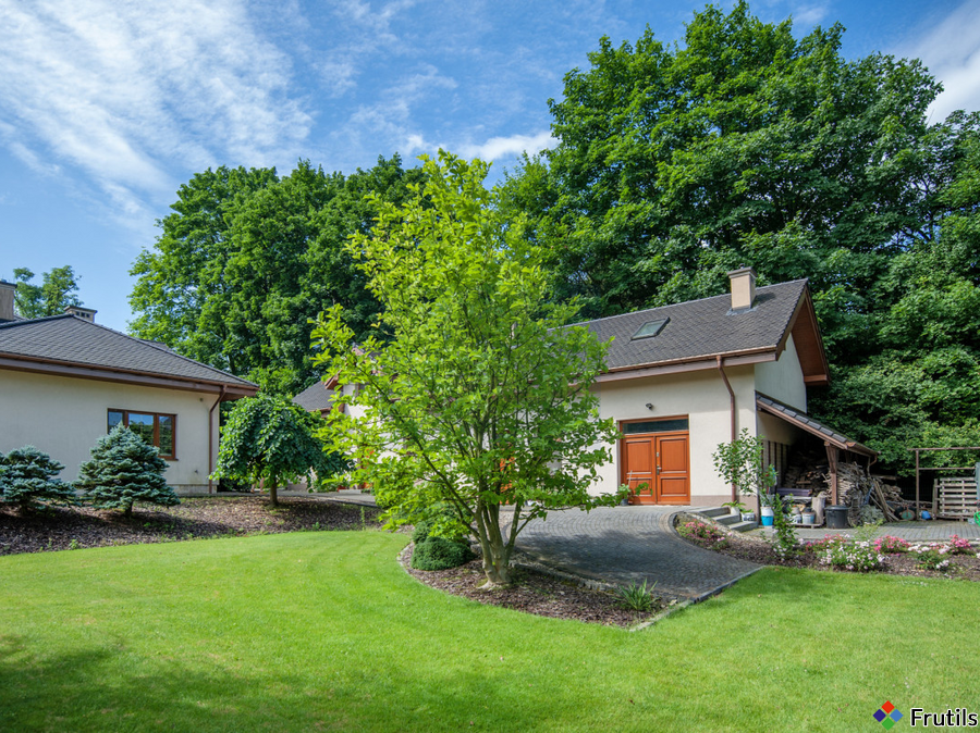 Komfortowy dom 233 m² z ogrodem przy rzece. – zdjęcie 16 z 20