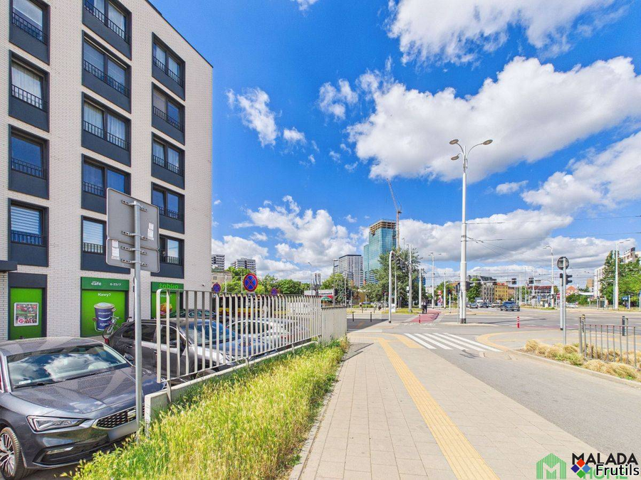 Stylowa kawalerka w prestiżowej lokalizacji – zdjęcie 2 z 20