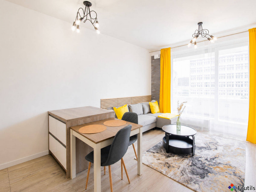 Ovo | 1 Pokój | Balkon | Centrum Miasta – zdjęcie 1 z 5