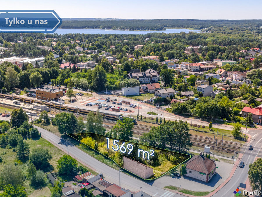 Działka Inwestycyjna centrum Poraja 1 659m2 – zdjęcie 1 z 5