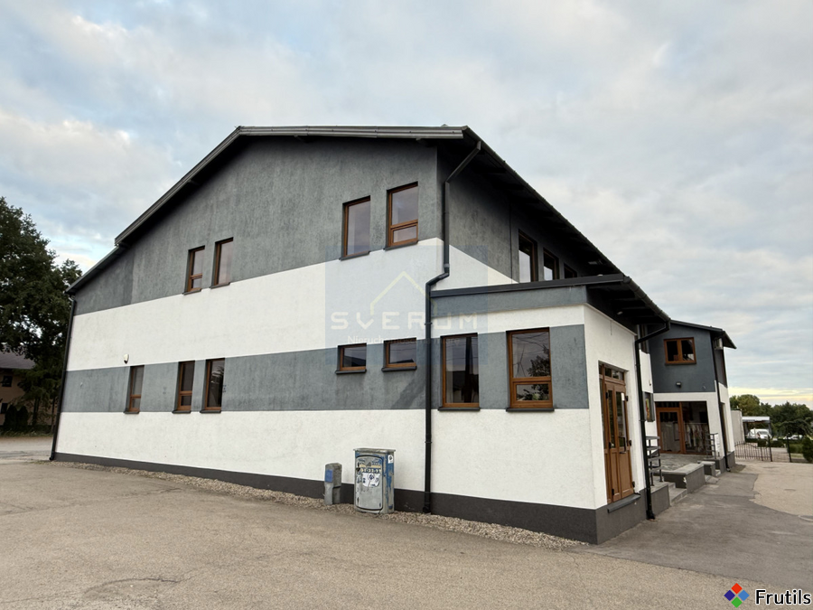 Lokal użytkowy na wynajem w centrum Mykanowa – zdjęcie 10 z 10
