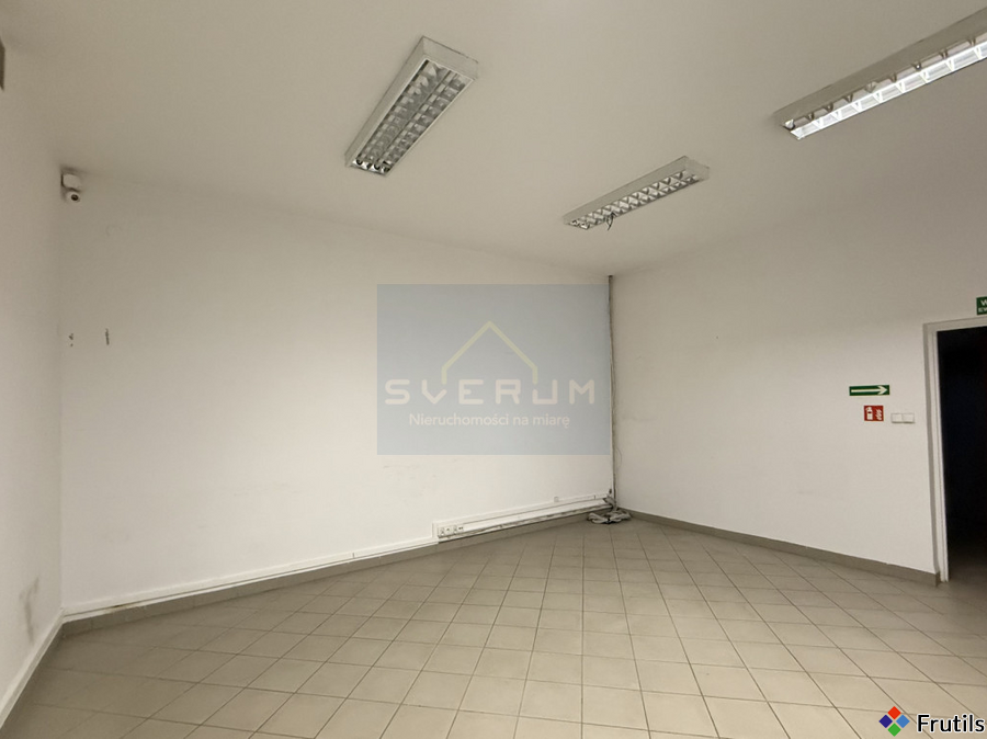 Lokal użytkowy na wynajem w centrum Mykanowa – zdjęcie 9 z 10