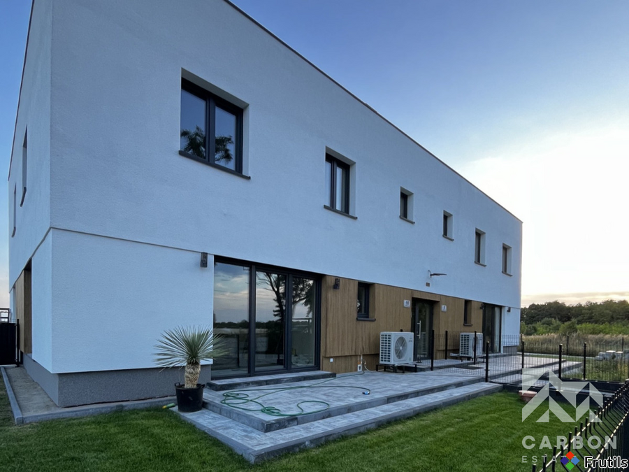 Apartament piętrowy / własnym ogrodem /parking – zdjęcie 5 z 6