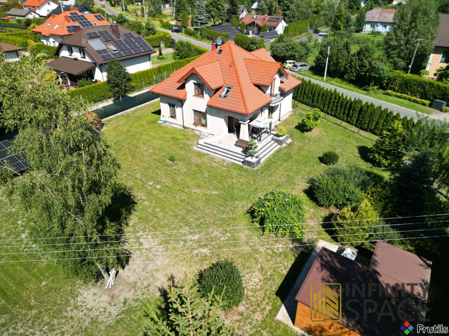 Komfortowy dom wolnostojący w cichej okolicy – zdjęcie 12 z 20