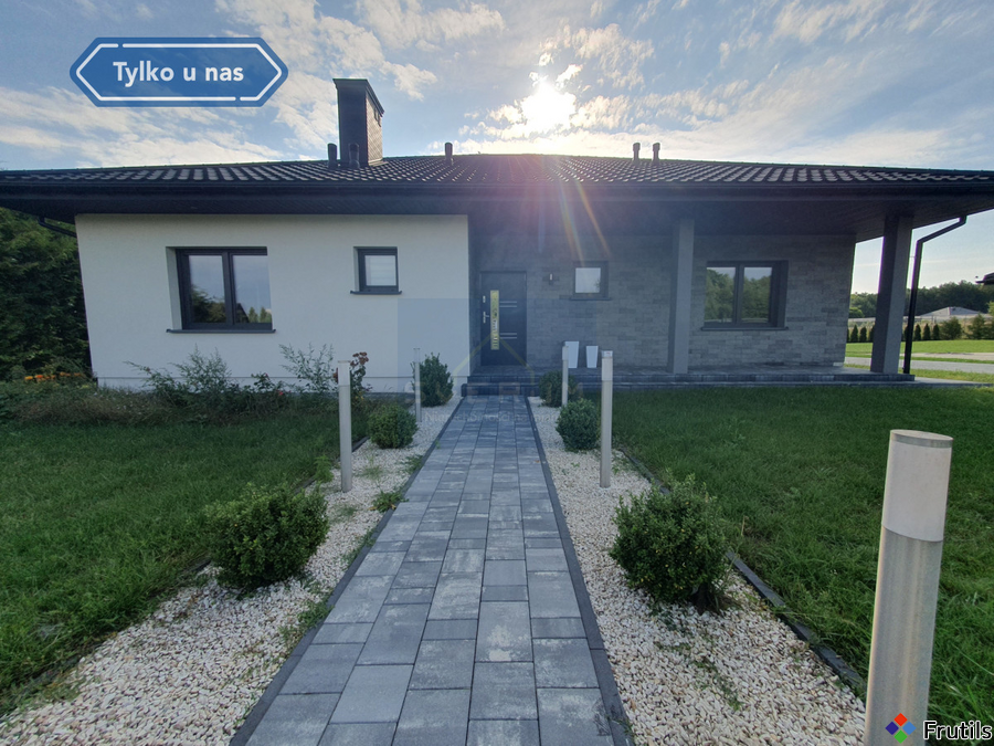 Dom z dużą działką w Kletnia koło Radomska – zdjęcie 2 z 12