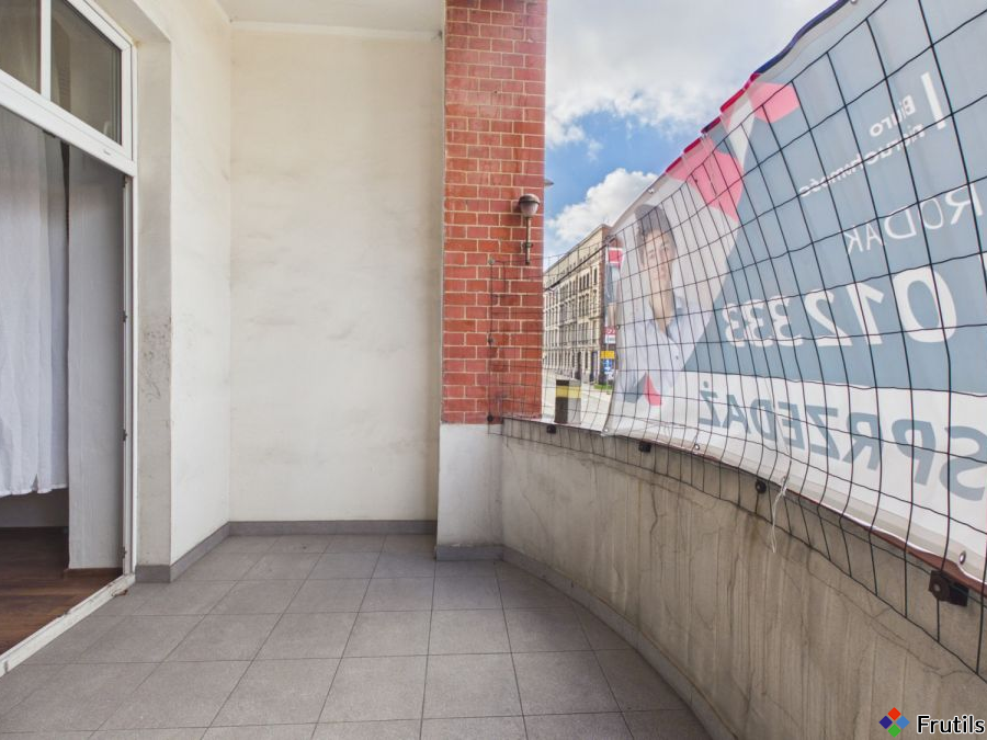 Wysokie mieszkanie na sprzedaż, blisko centrum – zdjęcie 15 z 17