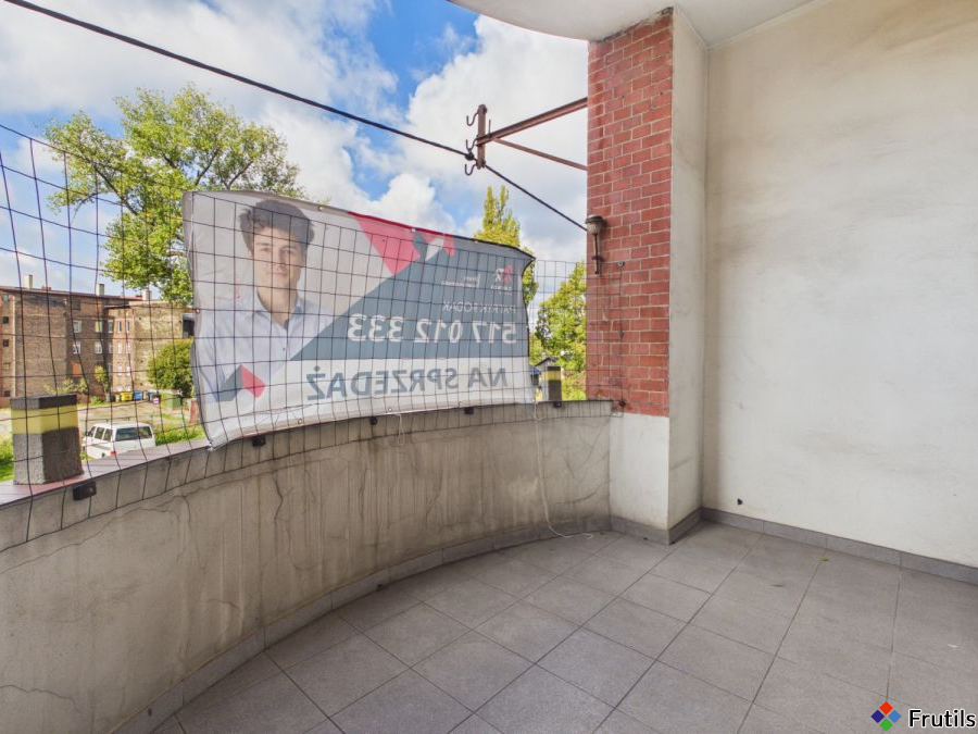Wysokie mieszkanie na sprzedaż, blisko centrum – zdjęcie 14 z 17