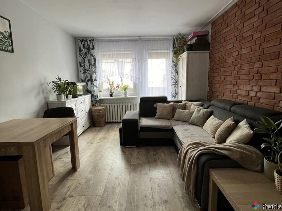 Stroszek/2 pokoje/ balkon/ parter – zdjęcie 2 z 7