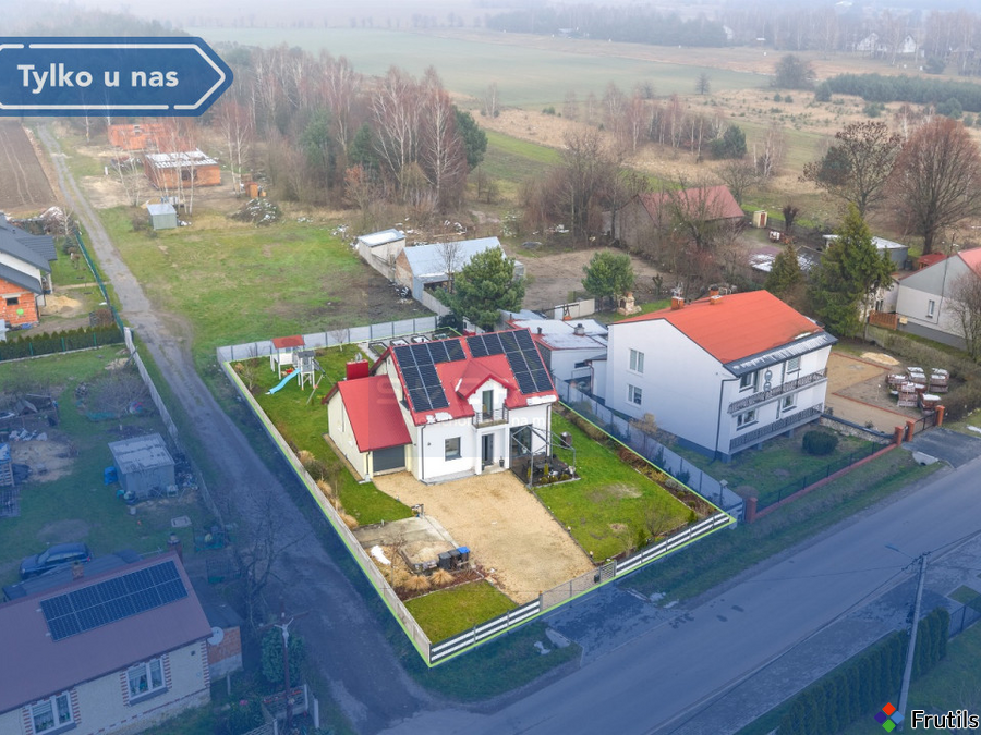 Piękny dom w Krasicach gm. Mstów – zdjęcie 11 z 20