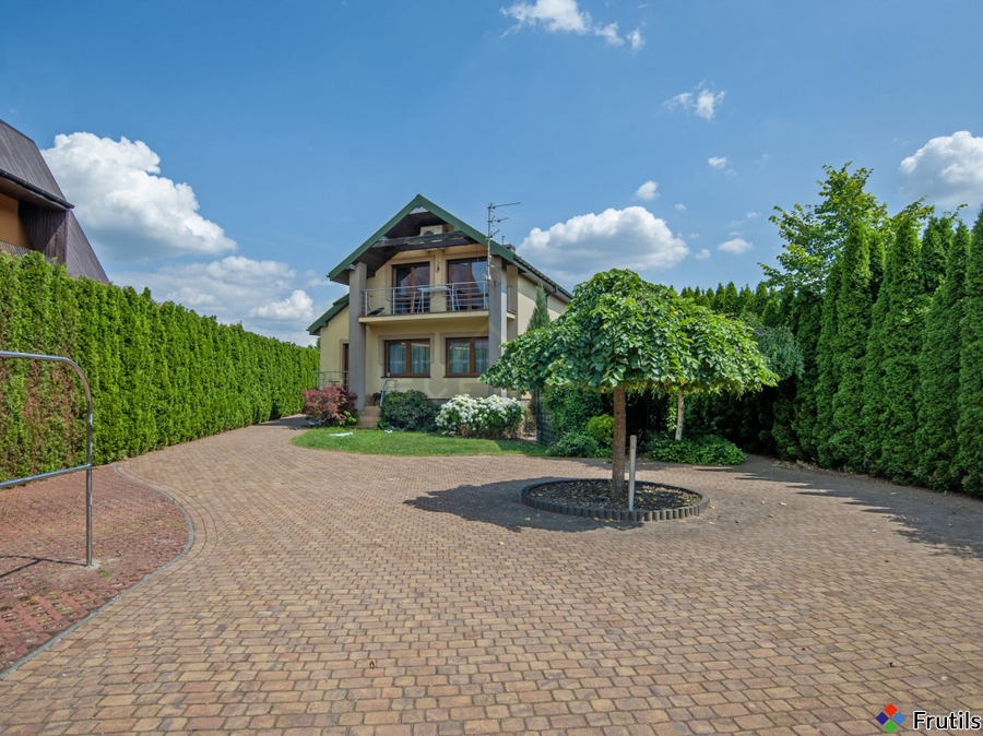 Dom z dużą działką - dwurodzinny w Adamowie – zdjęcie 20 z 20